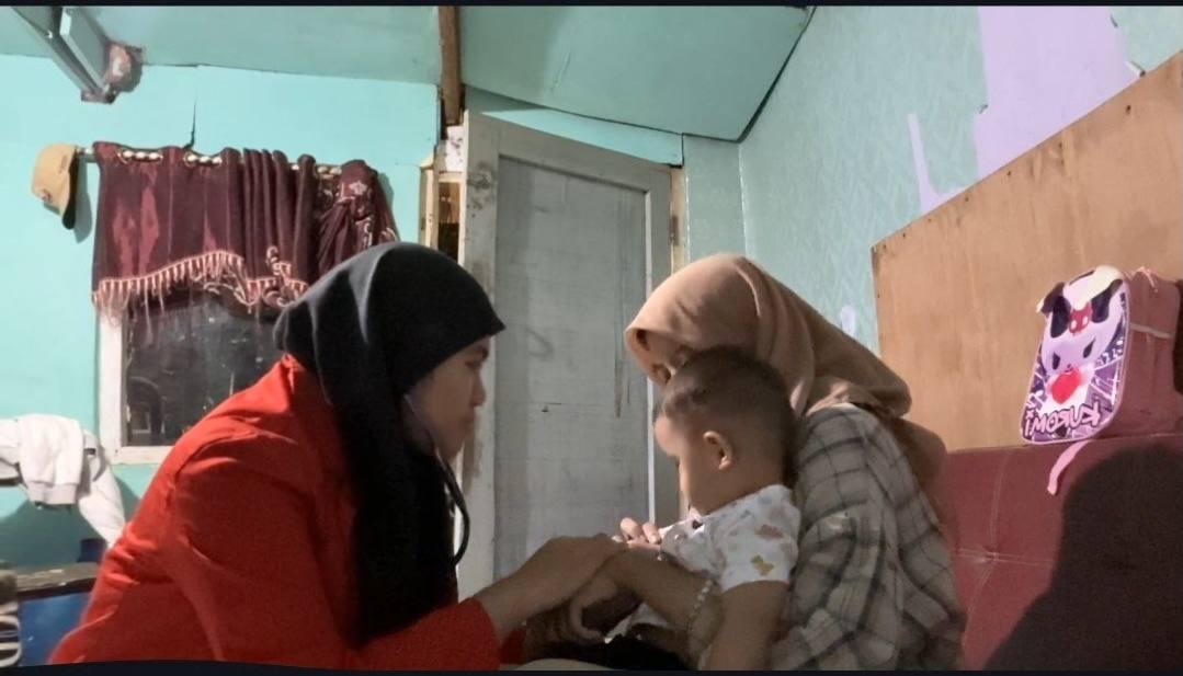 Kunjungan Ketiga P2KD Ⅲ: Pemeriksaan Fisik pada Adek Bayi